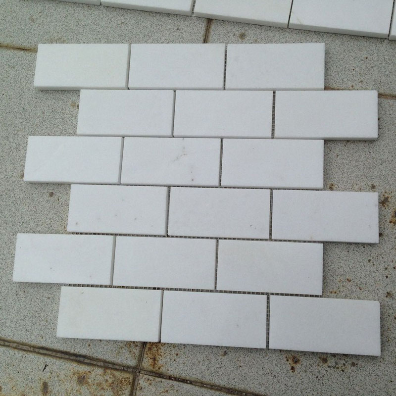 subway bevelled mosaic tiels pure white marble