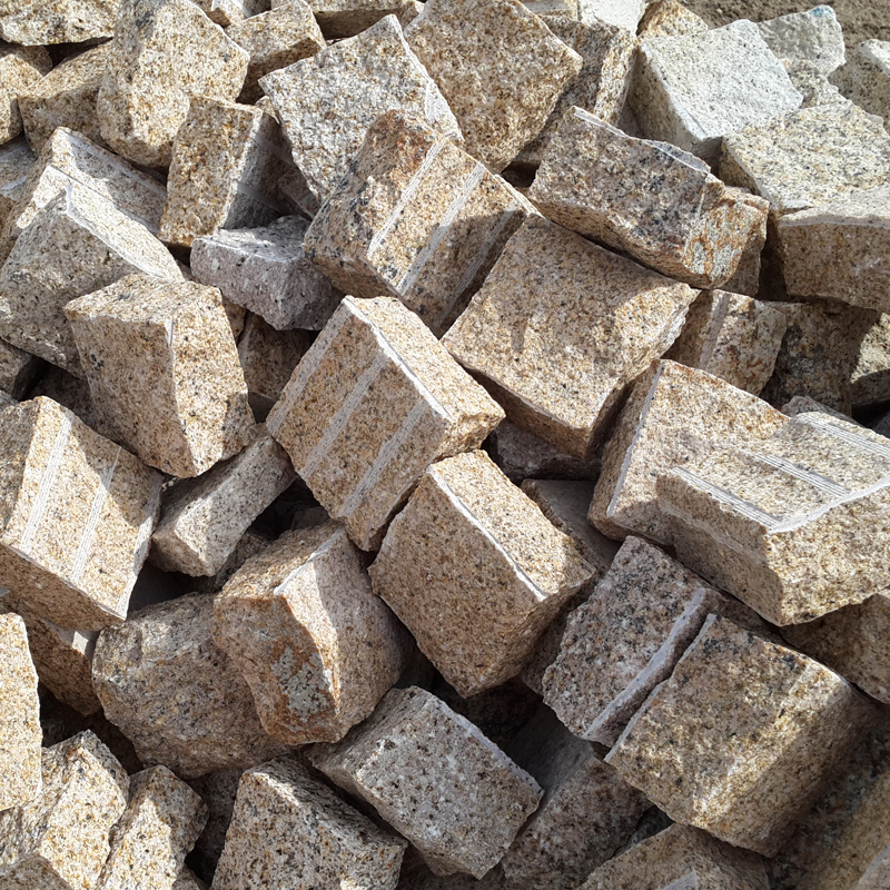 10x10x5cm yellow granite cobble