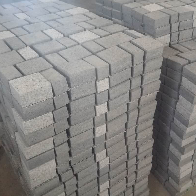 courtyards cobblestone