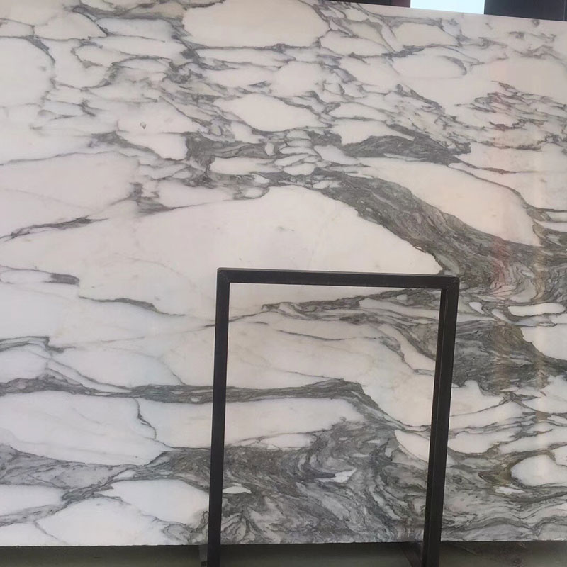 Arabescato di Carrara marble slabs